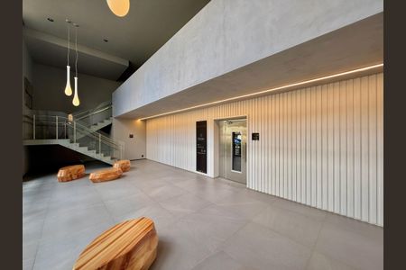 Apartamento à venda com 198m², 3 quartos e 3 vagas Apartamento à venda com 198m², 3 quartos e 3 vagasHall Social Bloco