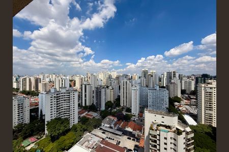 Apartamento à venda com 198m², 3 quartos e 3 vagas Apartamento à venda com 198m², 3 quartos e 3 vagasVista