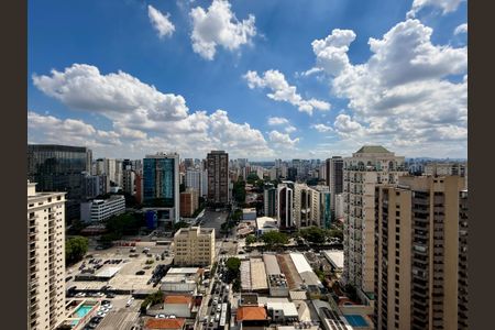 Apartamento à venda com 198m², 3 quartos e 3 vagas Apartamento à venda com 198m², 3 quartos e 3 vagasVista