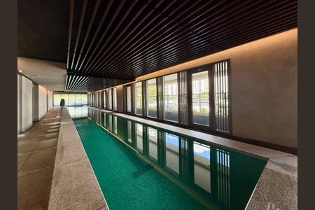 Apartamento à venda com 198m², 3 quartos e 3 vagas Apartamento à venda com 198m², 3 quartos e 3 vagasPiscina Coberta