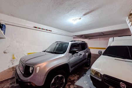 Casa de condomínio à venda com 155m², 3 quartos e 2 vagas Casa de condomínio à venda com 155m², 3 quartos e 2 vagasGaragem