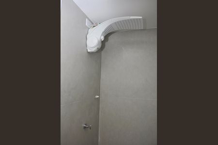 Apartamento para alugar com 33m², 2 quartos e 1 vaga Apartamento para alugar com 33m², 2 quartos e 1 vagaDetalhe - Banheiro Social e Suíte Americano