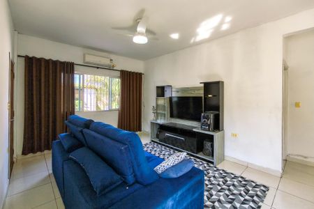 Casa para alugar com 399m², 4 quartos e 6 vagas Casa para alugar com 399m², 4 quartos e 6 vagasSala