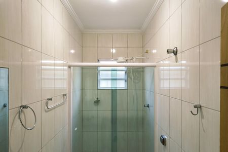 Casa para alugar com 399m², 4 quartos e 6 vagas Casa para alugar com 399m², 4 quartos e 6 vagasBanheiro da Suíte 1