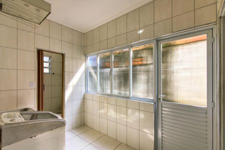 Casa para alugar com 399m², 4 quartos e 6 vagas Casa para alugar com 399m², 4 quartos e 6 vagasÁrea de Serviço