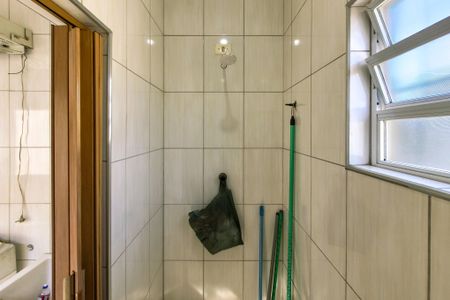 Casa para alugar com 399m², 4 quartos e 6 vagas Casa para alugar com 399m², 4 quartos e 6 vagasBanheiro 2