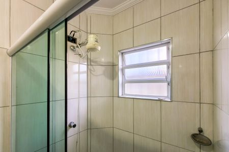 Casa para alugar com 399m², 4 quartos e 6 vagas Casa para alugar com 399m², 4 quartos e 6 vagasBanheiro da Suíte 2