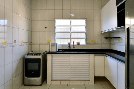 Casa para alugar com 399m², 4 quartos e 6 vagas Casa para alugar com 399m², 4 quartos e 6 vagasCozinha