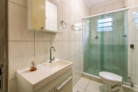 Casa para alugar com 399m², 4 quartos e 6 vagas Casa para alugar com 399m², 4 quartos e 6 vagasBanheiro da Suíte 1