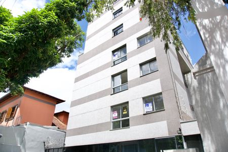 Apartamento para alugar com 66m², 2 quartos e 1 vaga