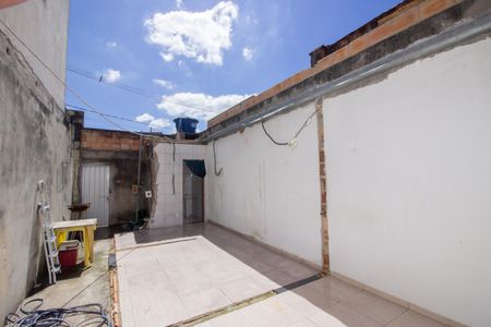 Casa para alugar com 120m², 2 quartos e 1 vaga Casa para alugar com 120m², 2 quartos e 1 vagaQuintal