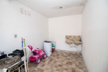 Casa para alugar com 120m², 2 quartos e 1 vaga Casa para alugar com 120m², 2 quartos e 1 vagaÁrea de Serviço