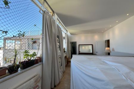 Apartamento à venda com 130m², 3 quartos e sem vagaCobertura 