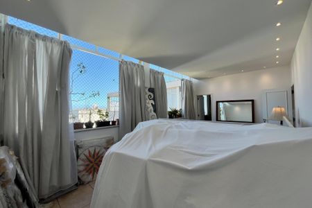 Apartamento à venda com 130m², 3 quartos e sem vagaCobertura 