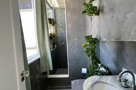 Apartamento à venda com 130m², 3 quartos e sem vagaBanheiro 