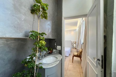 Apartamento à venda com 130m², 3 quartos e sem vagaBanheiro cobertura 