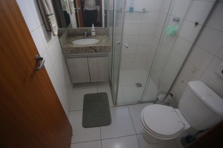 Apartamento à venda com 93m², 3 quartos e 2 vagasBanheiro