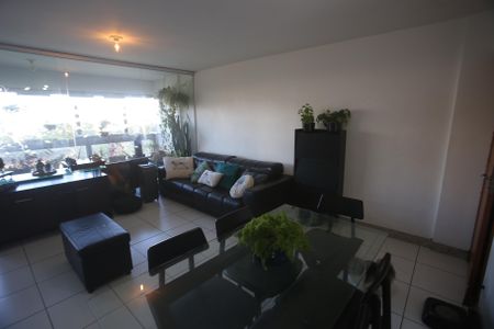 Apartamento à venda com 93m², 3 quartos e 2 vagasSala