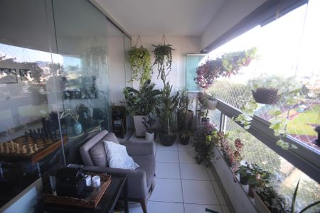 Apartamento à venda com 93m², 3 quartos e 2 vagasSala