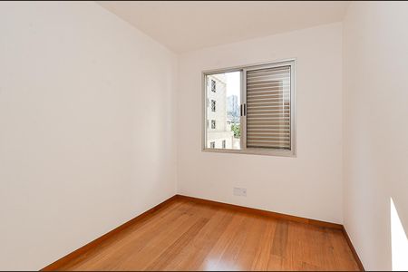 Quarto 1 de apartamento para alugar com 3 quartos, 98m² em Santa Efigênia, Belo Horizonte