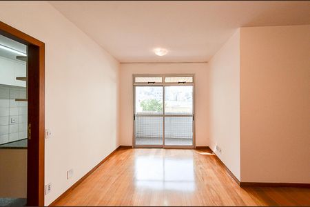 Sala Ambientes de apartamento para alugar com 3 quartos, 98m² em Santa Efigênia, Belo Horizonte