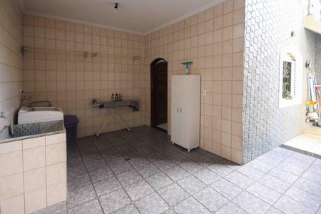 Casa para alugar com 240m², 3 quartos e 3 vagas