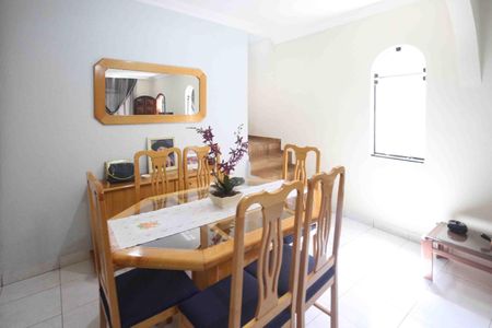 Casa para alugar com 240m², 3 quartos e 3 vagas