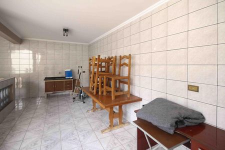 Casa para alugar com 240m², 3 quartos e 3 vagas