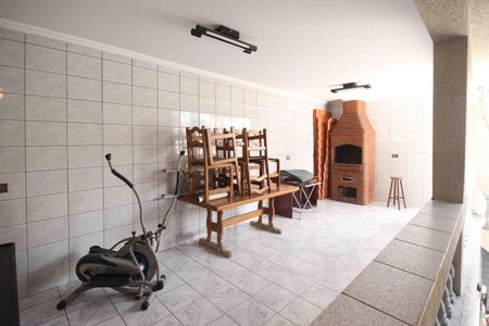 Casa para alugar com 240m², 3 quartos e 3 vagas