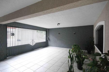 Casa para alugar com 240m², 3 quartos e 3 vagas