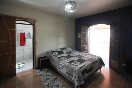 Casa para alugar com 240m², 3 quartos e 3 vagas