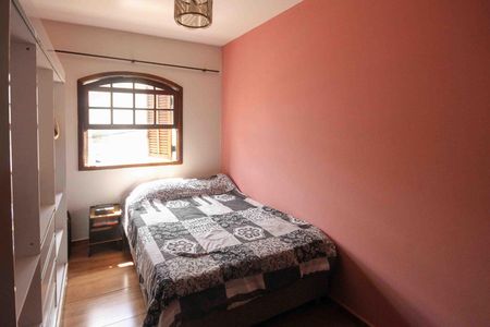 Casa para alugar com 240m², 3 quartos e 3 vagas