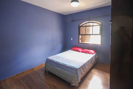 Casa para alugar com 240m², 3 quartos e 3 vagas