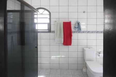 Casa para alugar com 240m², 3 quartos e 3 vagas