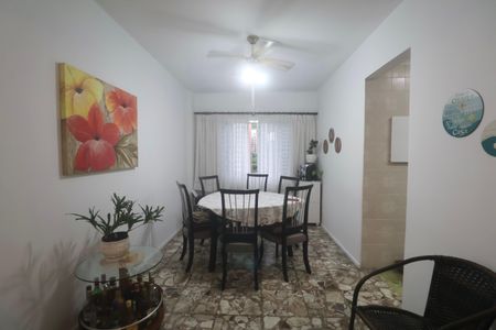 Apartamento para alugar com 72m², 2 quartos e 1 vagaSala