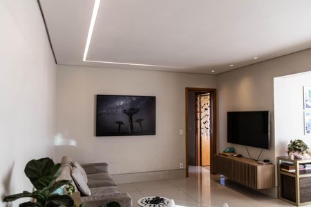 Sala de apartamento à venda com 3 quartos, 88m² em Nova Suíça, Belo Horizonte