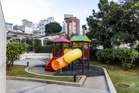 Apartamento à venda com 88m², 3 quartos e 2 vagasÁrea comum - Playground