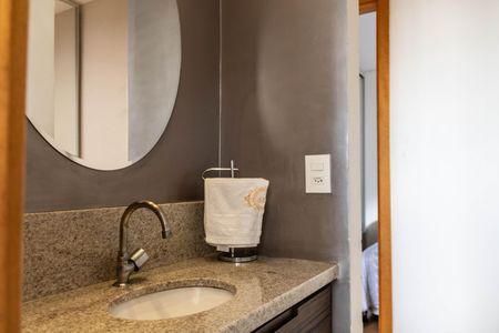 Apartamento à venda com 88m², 3 quartos e 2 vagasBanheiro Social