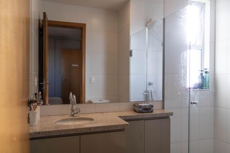 Apartamento à venda com 88m², 3 quartos e 2 vagasBanheiro da Suíte