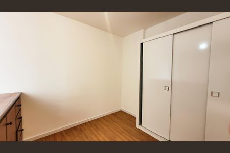 Apartamento à venda com 40m², 1 quarto e sem vagaSala / Quarto