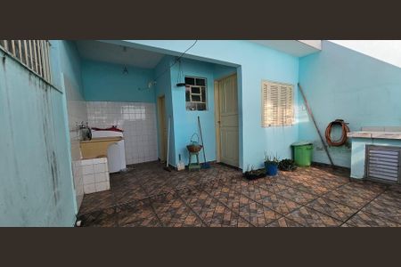 Casa à venda com 65m², 2 quartos e 1 vagaÁrea externa