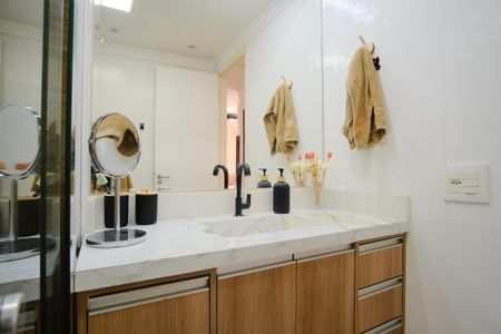 Apartamento à venda com 137m², 3 quartos e 2 vagasBanheiro Social