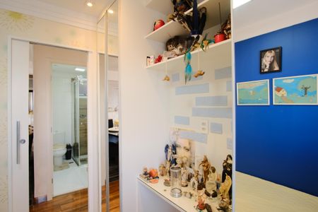 Apartamento à venda com 137m², 3 quartos e 2 vagasQuarto 2