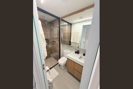 Banheiro de apartamento à venda com 2 quartos, 86m² em Vila Gilda, Santo André