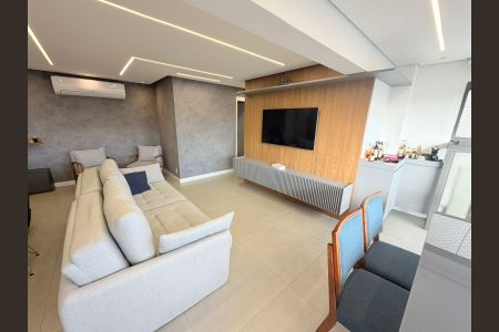 Sala de apartamento à venda com 2 quartos, 86m² em Vila Gilda, Santo André