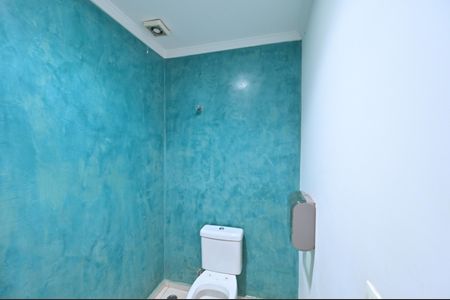 Casa à venda com 353m², 8 quartos e 7 vagasBanheiro Social