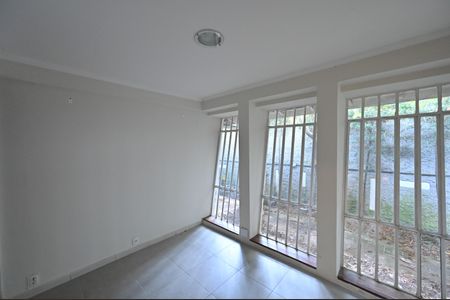 Casa à venda com 353m², 8 quartos e 7 vagasQuarto 5