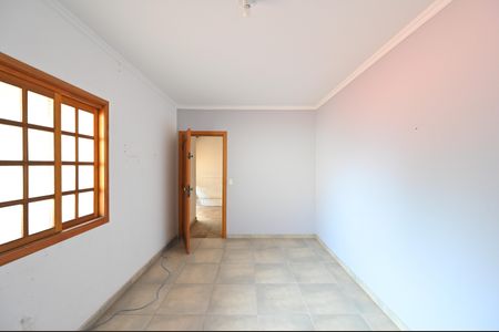 Casa à venda com 353m², 8 quartos e 7 vagasSuíte 2