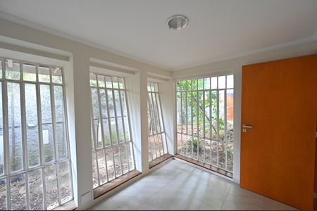 Casa à venda com 353m², 8 quartos e 7 vagasQuarto 5