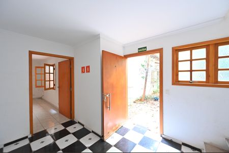 Casa à venda com 353m², 8 quartos e 7 vagasCozinha da Edícula